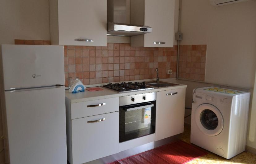 Flat In Olbia Centro Apartment Екстериор снимка